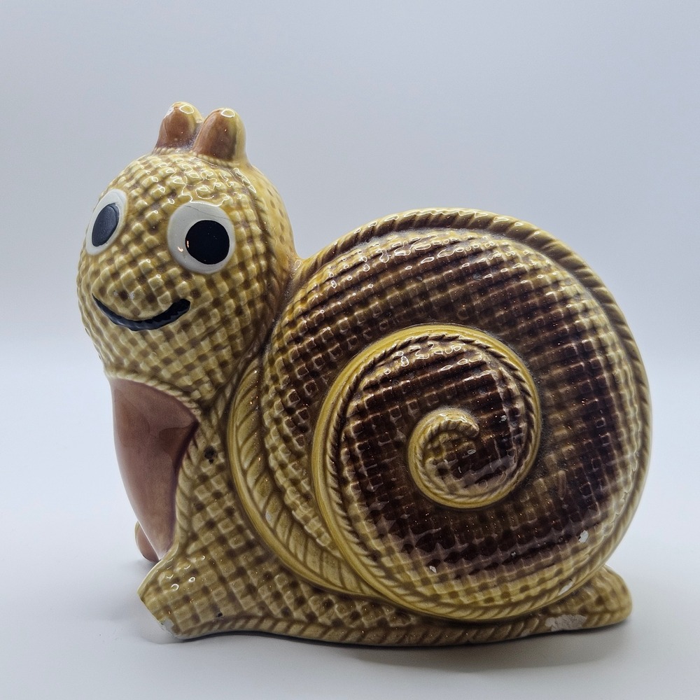 Whimsical Ceramic Snail Figurine Planter or Pencil Holder Desk DECOR READ‎